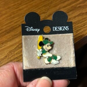 Disney designs Mickey Mouse pin